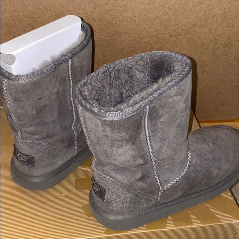 Gray worn UGGS size 4